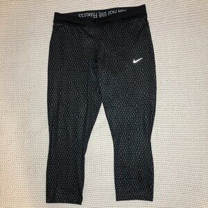 Nike Dri-Fit Running Capri Leggings | Women’s L | Black Geometric | Activewear